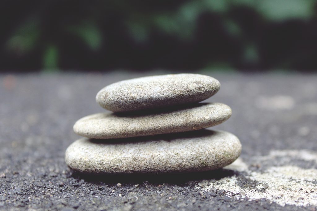 The 7 Habits Organized People Practice to Keep Their Homes Organized (And You Can, Too!)